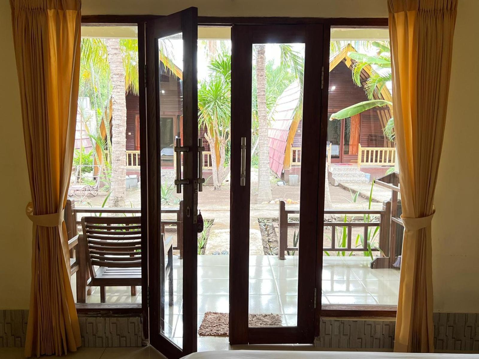Bias Bungalows Gili Air Exterior photo